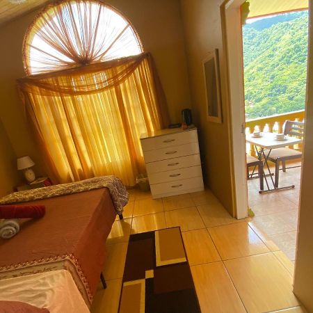Mountain Palace Saint Joseph 外观 照片