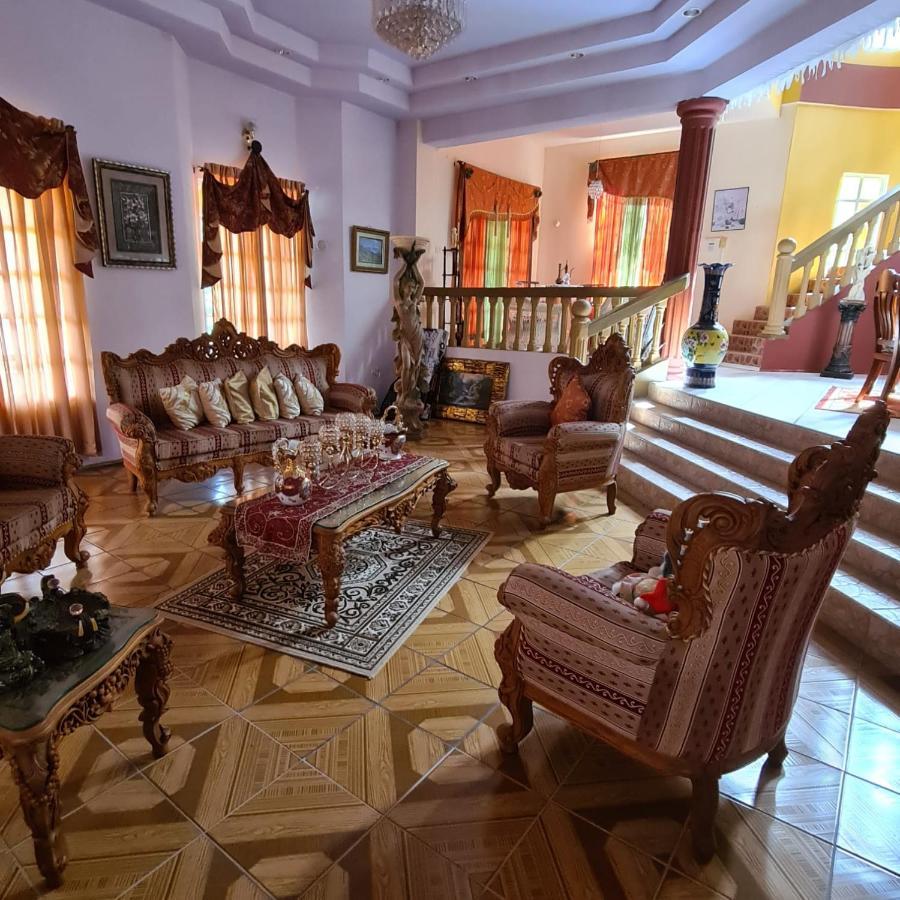 Mountain Palace Saint Joseph 外观 照片